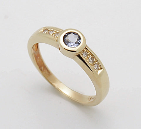 18k Gold Tanzanite and Diamond Ring